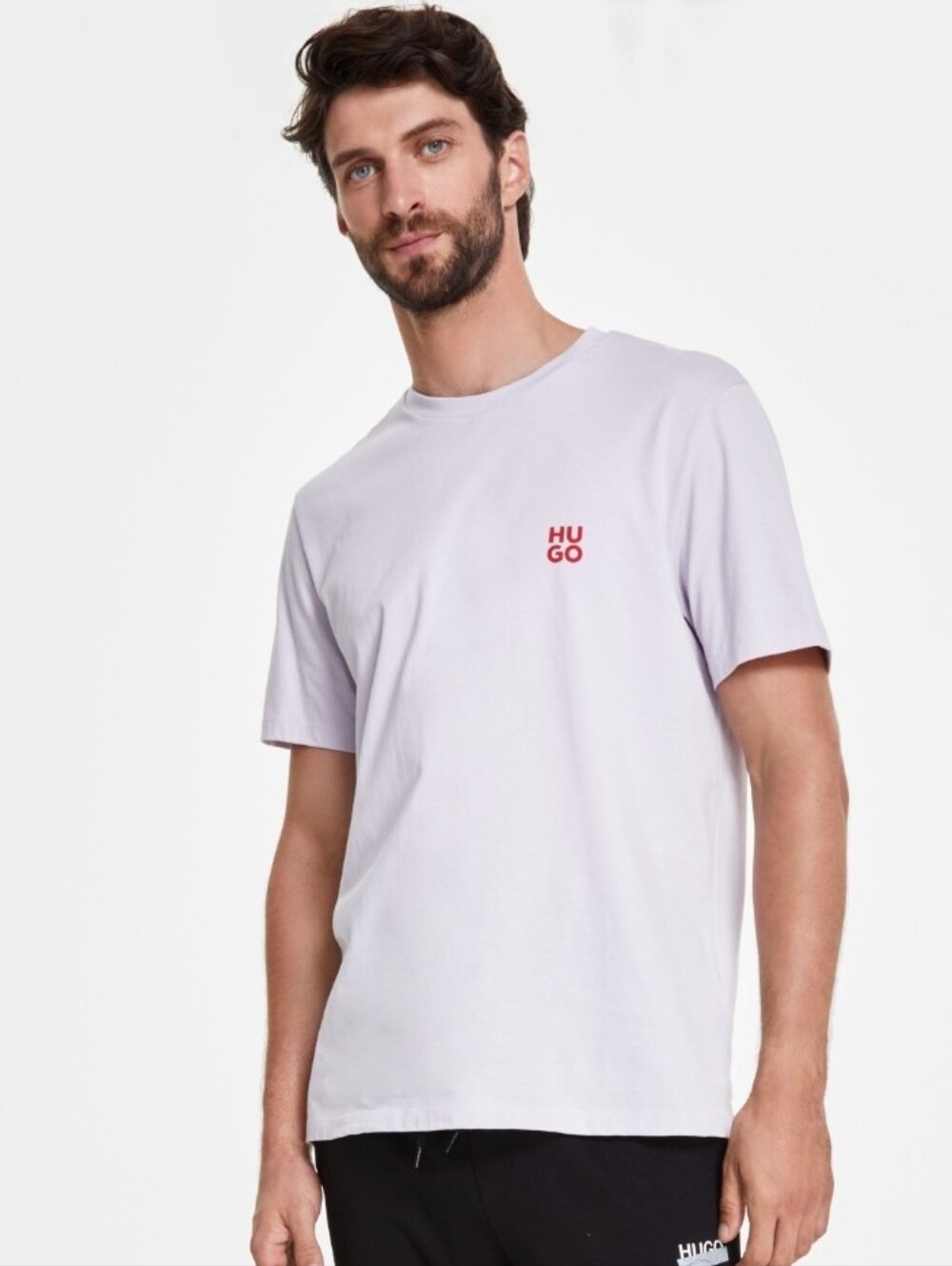HUGO Lavender Crewneck T-Shirt with Red Chest Logo. NWT Size L